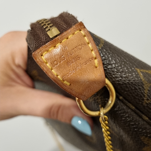 Louis Vuitton Pochette Accessoires - Picture 3 of 10